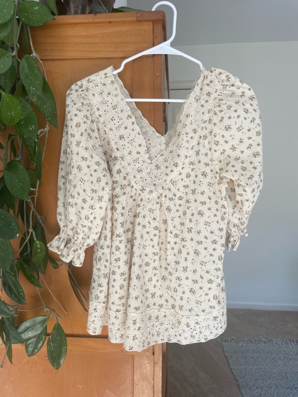 Neuflora Arwen Cream Floral Blouse